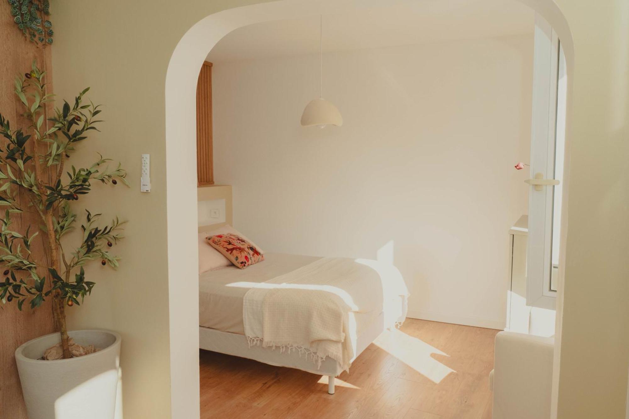 Au Coeur De Hyeres, Ideal Pour Les Couples ! Eksteriør bilde